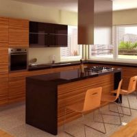 Moderna Cocina Con Isla Color Negro 560x365